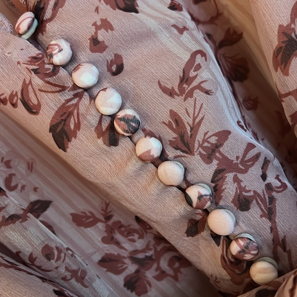 STELLAH Blush Floral Dress - Picture 9 of 16